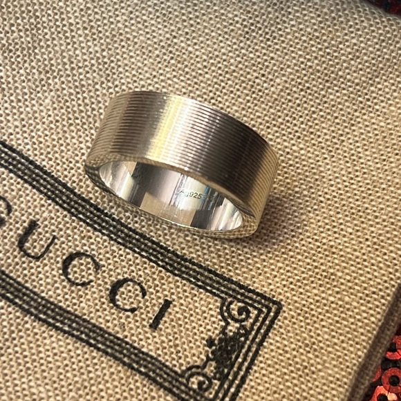 🔥🔥AUTHENTIC GUCCI Made In Italy Sterling Silver Thin Trademark Ring-🔥🔥NWT - Picture 13 of 15